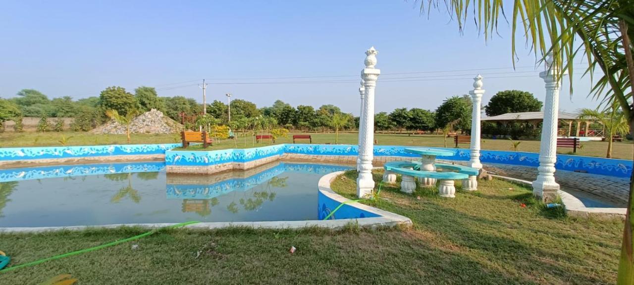 Modhera Sunrise Resort - Tents Bhungas Jungle Restaurants & Candlelight Dining Kalri 外观 照片