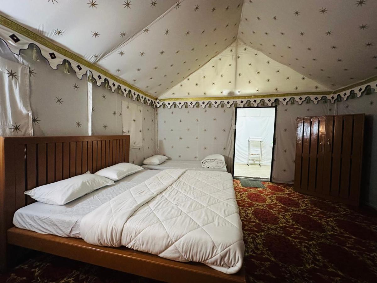 Modhera Sunrise Resort - Tents Bhungas Jungle Restaurants & Candlelight Dining Kalri 外观 照片