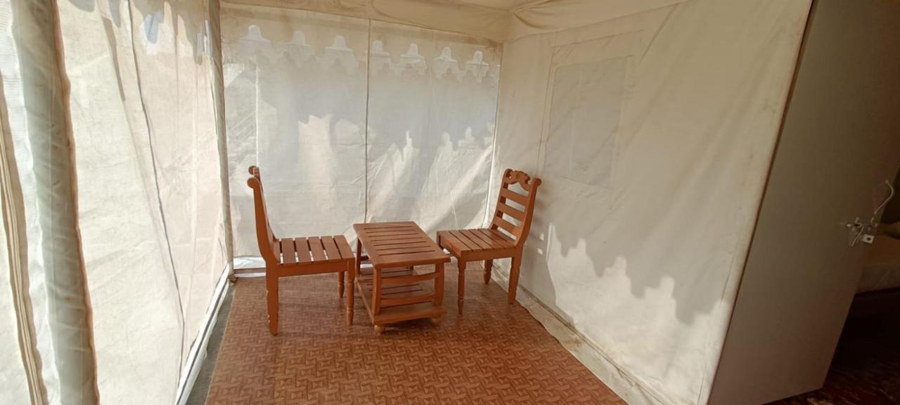 Modhera Sunrise Resort - Tents Bhungas Jungle Restaurants & Candlelight Dining Kalri 外观 照片