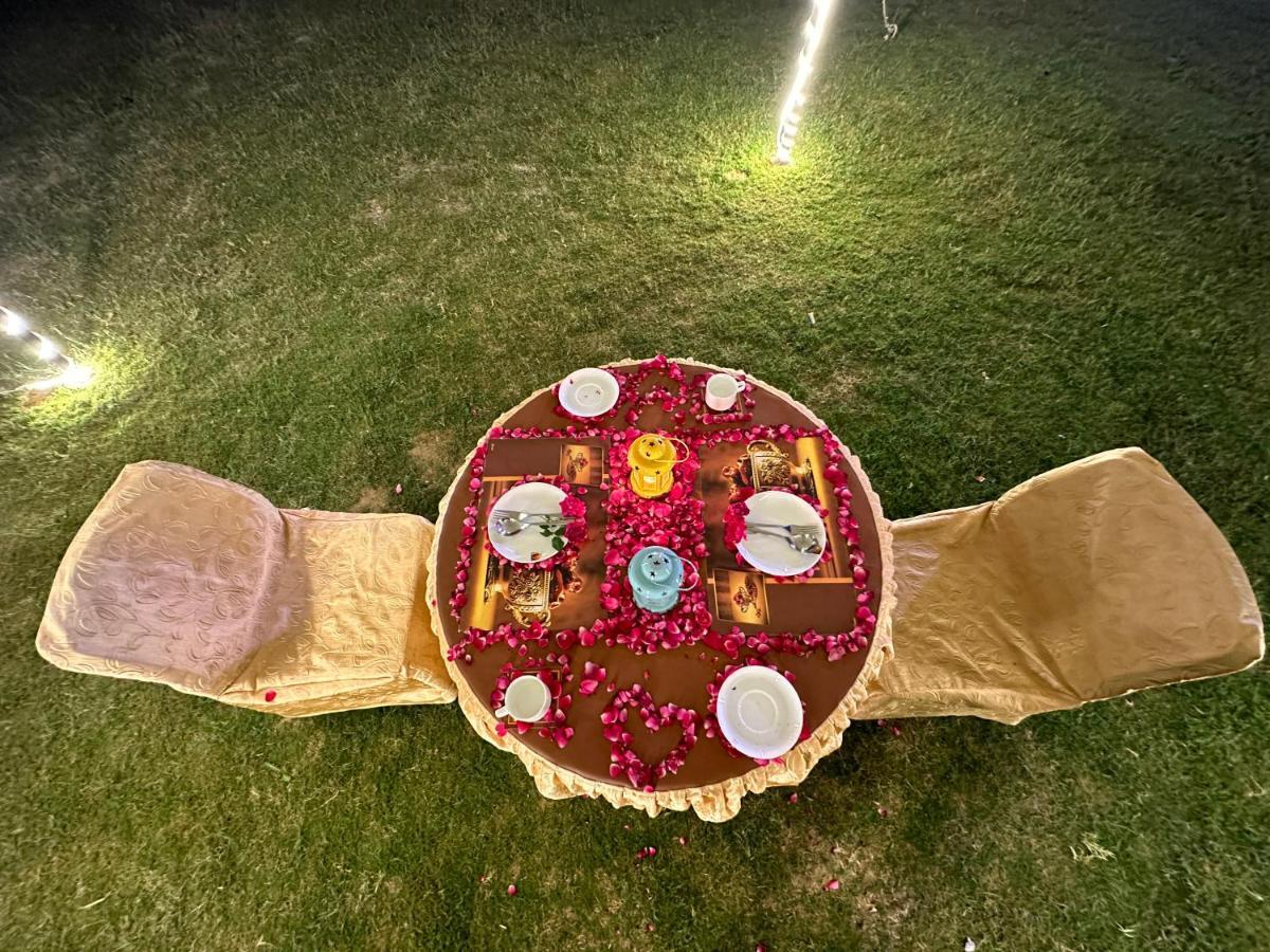 Modhera Sunrise Resort - Tents Bhungas Jungle Restaurants & Candlelight Dining Kalri 外观 照片