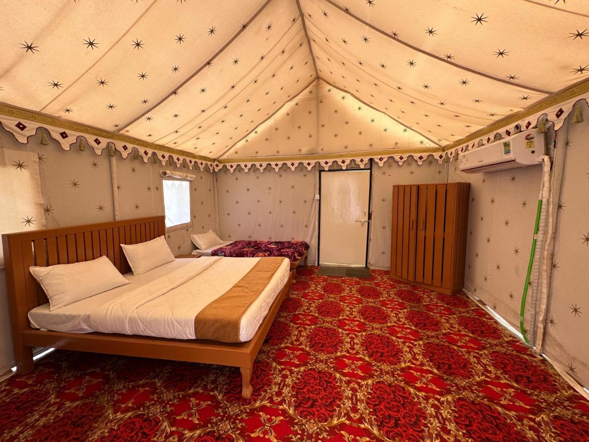Modhera Sunrise Resort - Tents Bhungas Jungle Restaurants & Candlelight Dining Kalri 外观 照片